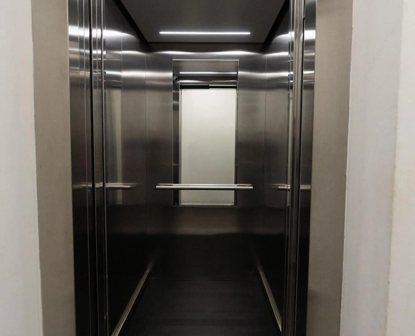 Soni Exclusive Apartments Plaza With Private Parking & Self Check-In Bucharest