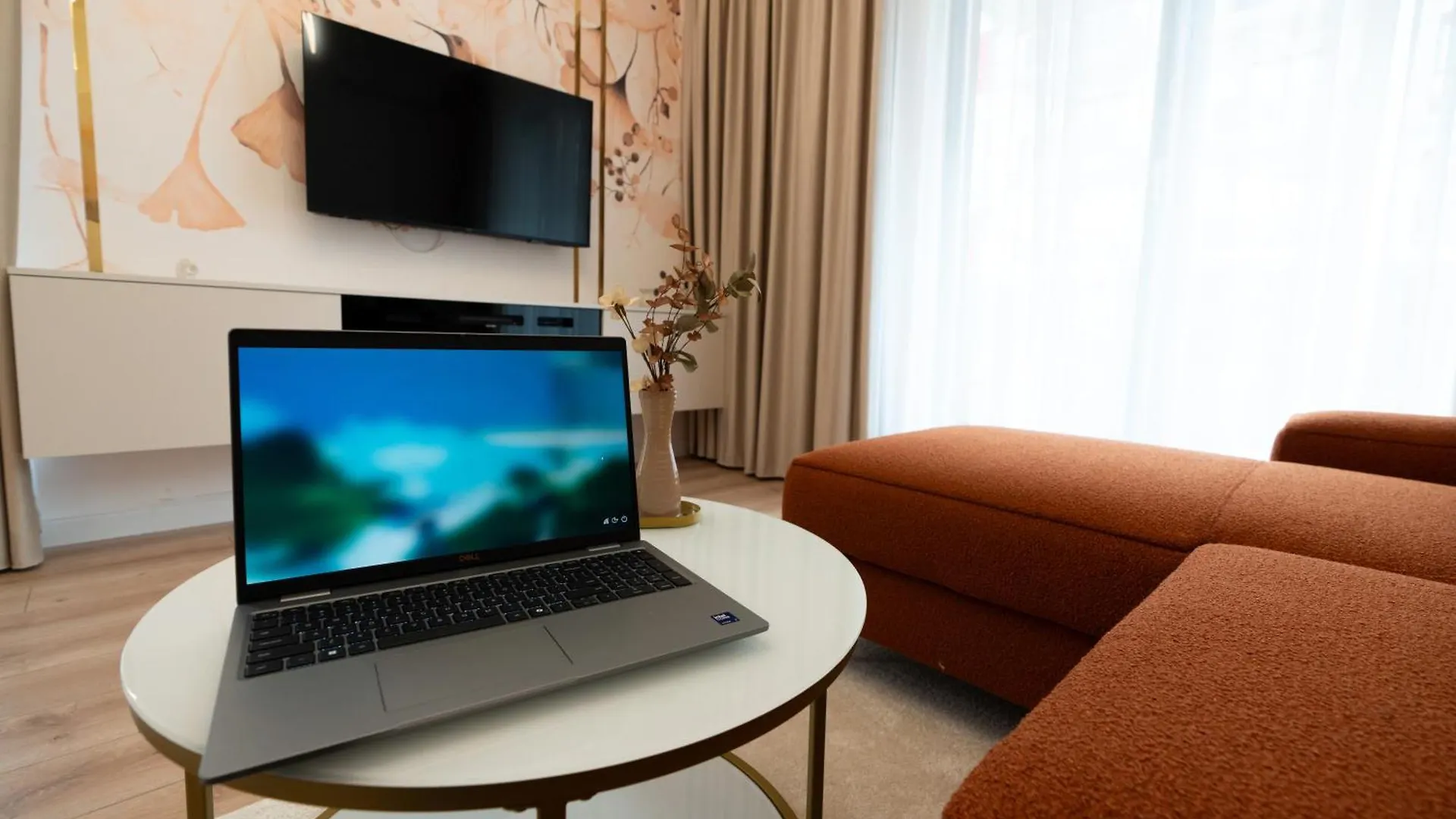 Soni Exclusive Apartments Plaza With Private Parking & Self Check-In Bucharest